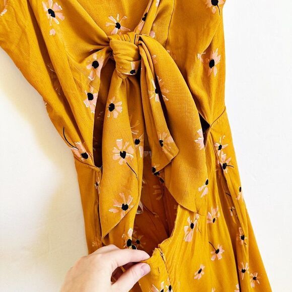 Faithfull The BranD Anthropologie Wide Leg Jumpsuit Floral Orange Size L - Picture 8 of 10